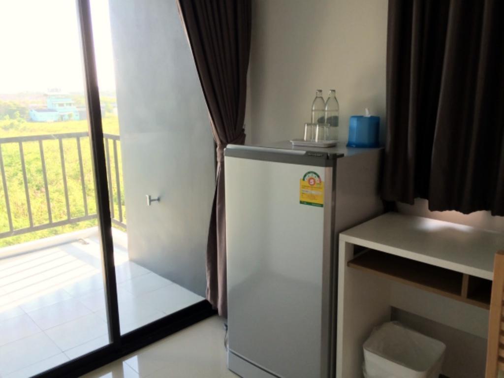 Promsook Apartment Chonburi Ruang foto