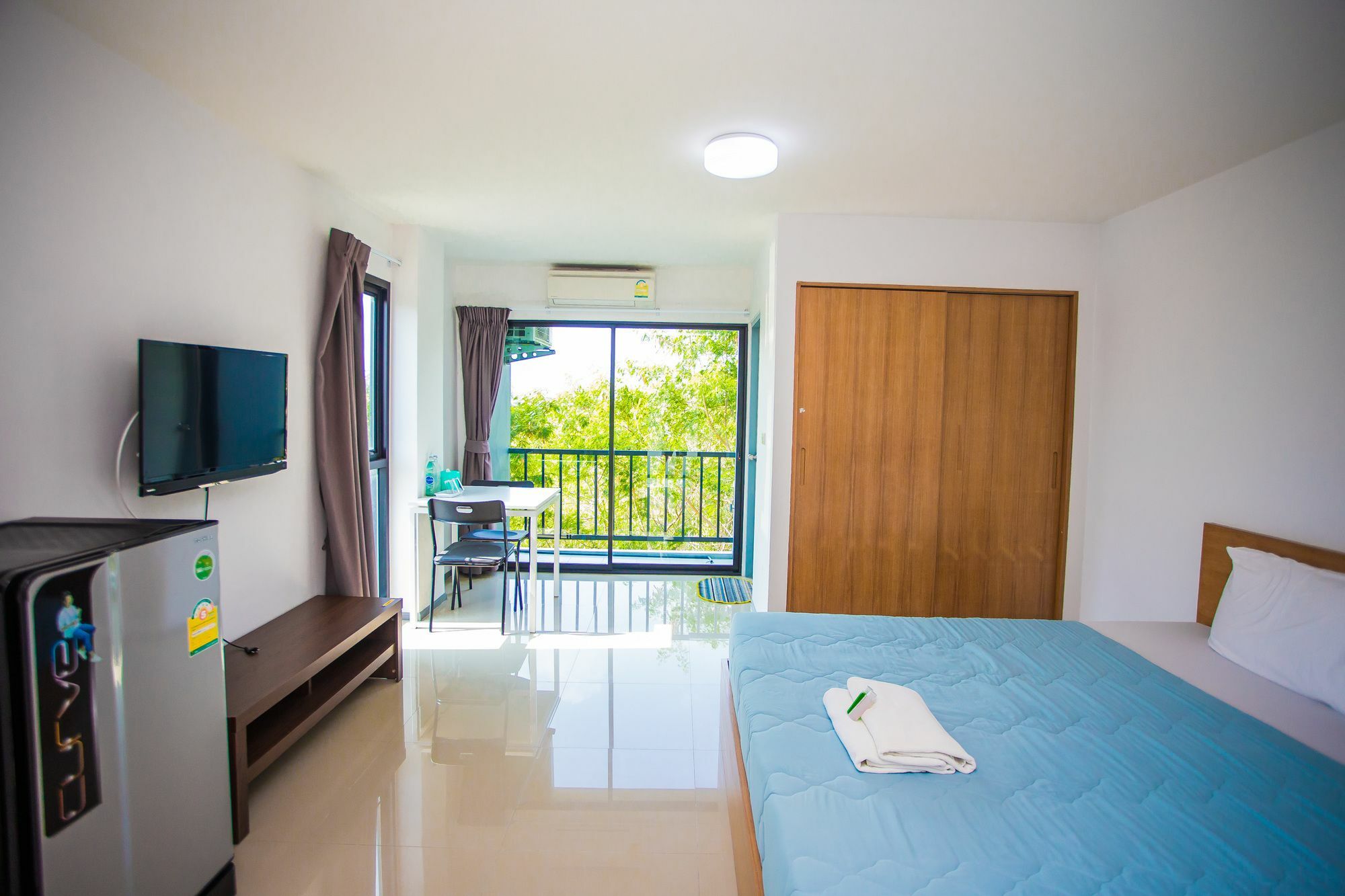 Promsook Apartment Chonburi Bagian luar foto