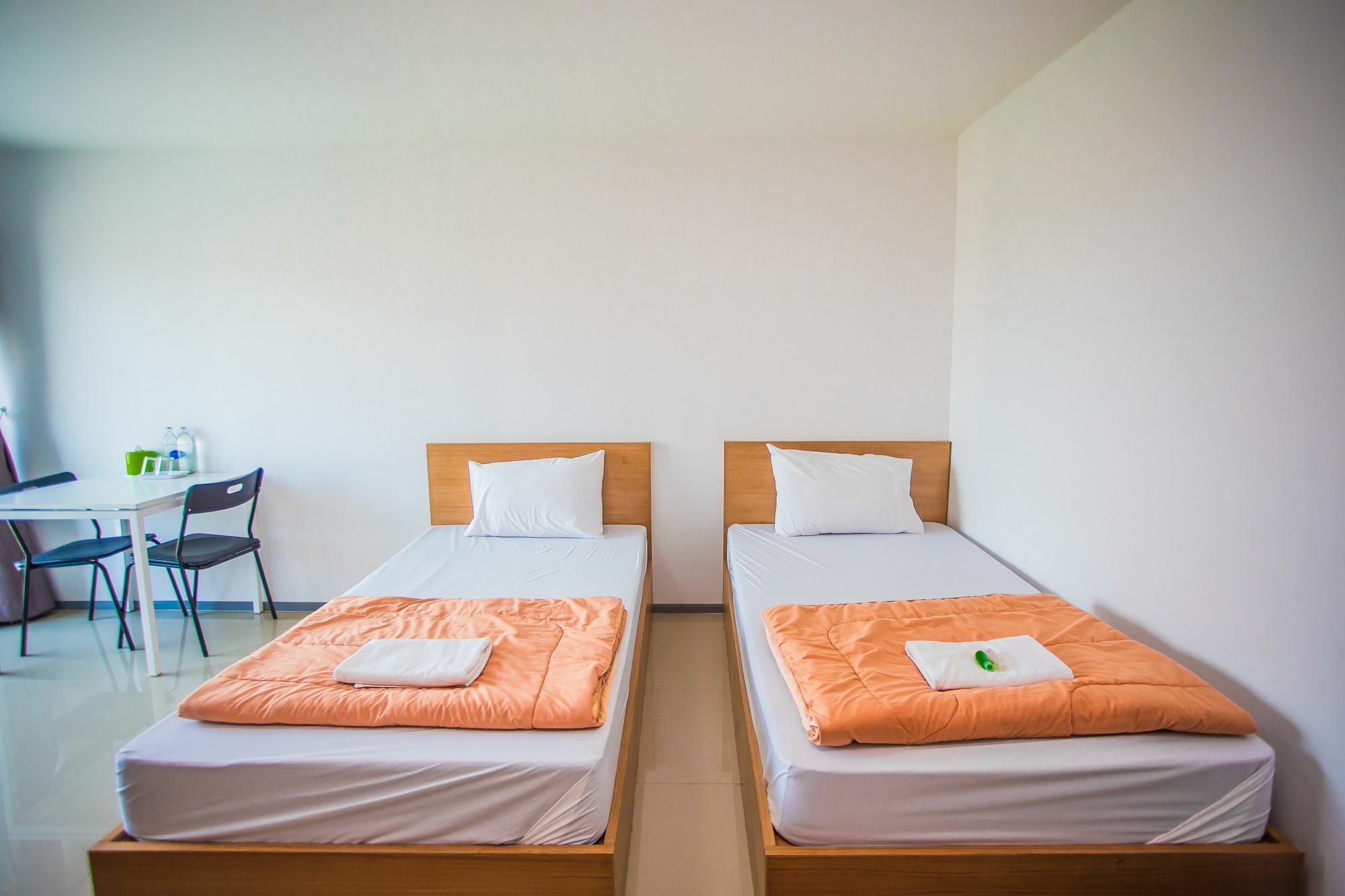 Promsook Apartment Chonburi Bagian luar foto